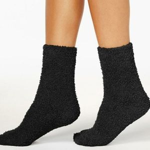 COPY 🇺🇦 Black Fuzzy Socks One Size New With Tag